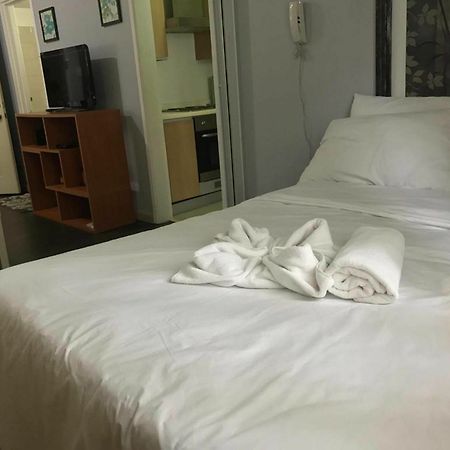 Go-Stay @ South Of Market Taguig Eksteriør bilde