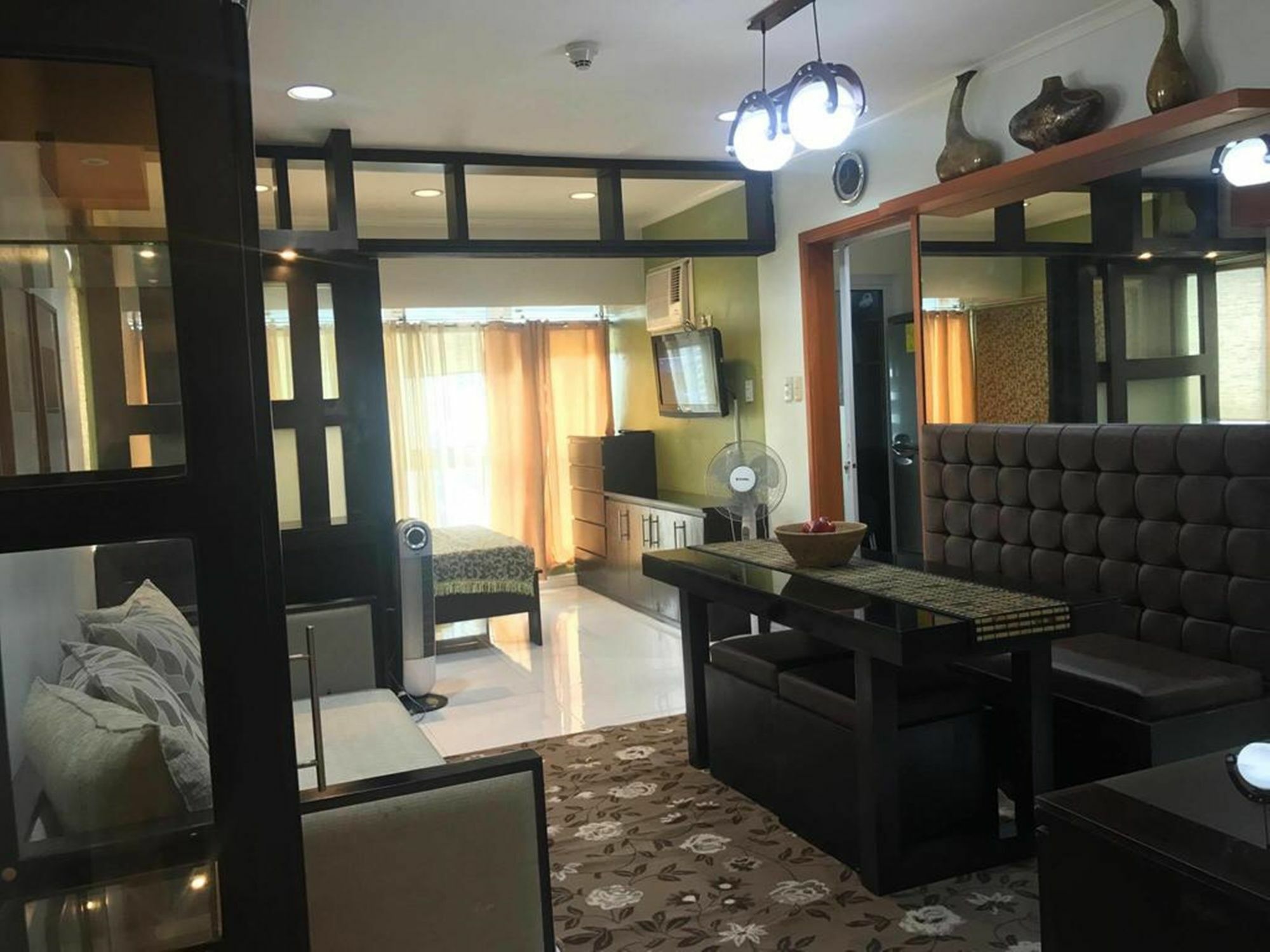 Go-Stay @ South Of Market Taguig Eksteriør bilde