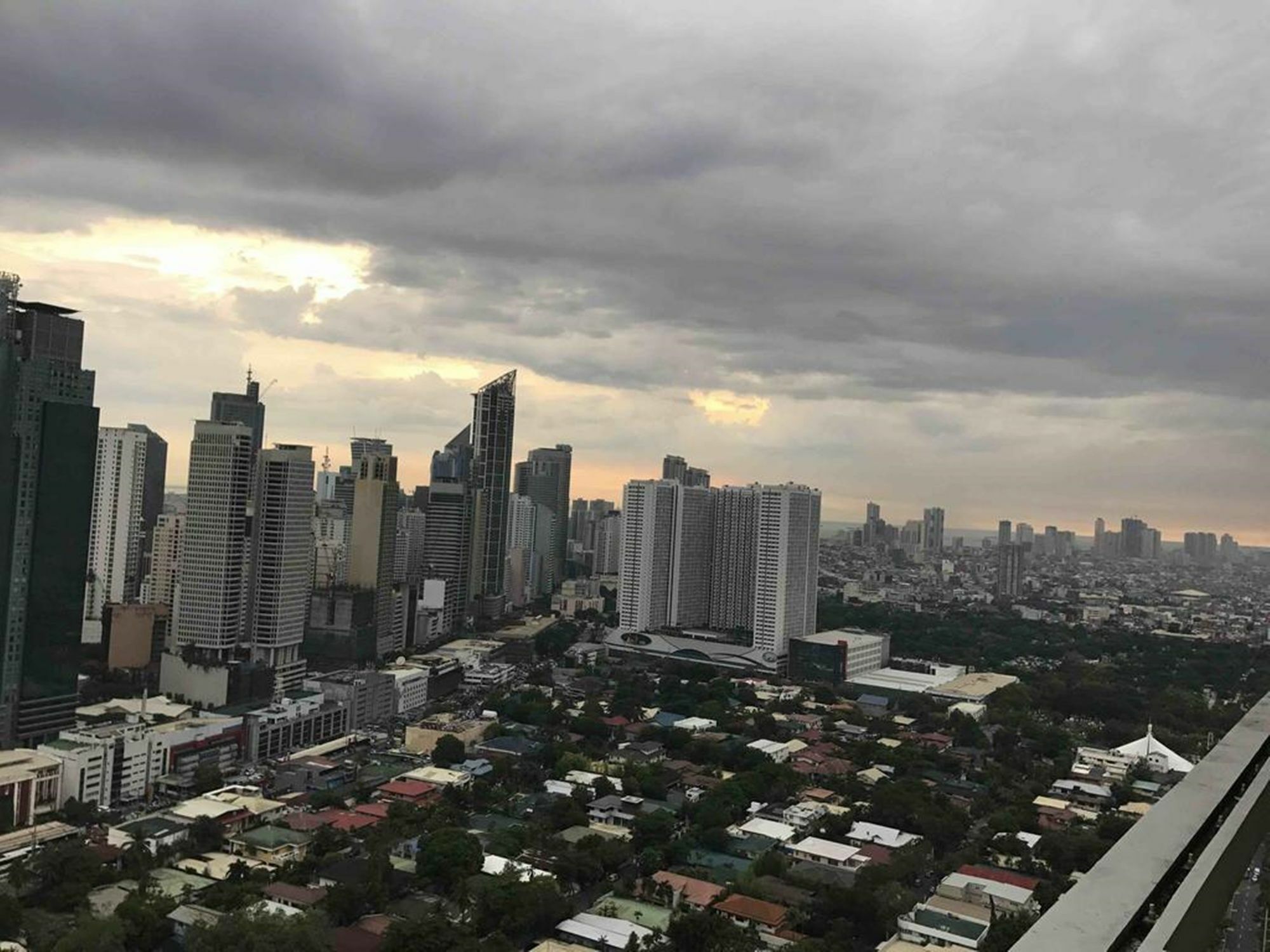 Go-Stay @ South Of Market Taguig Eksteriør bilde